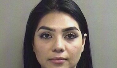 Woman charged in 2012 Arlington murder in which victim was stabbed 100 times seeks bond