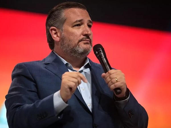 Ted Cruz keeps up push to require AM radio in all U.S. vehicles — and a San Antonio company is all for it