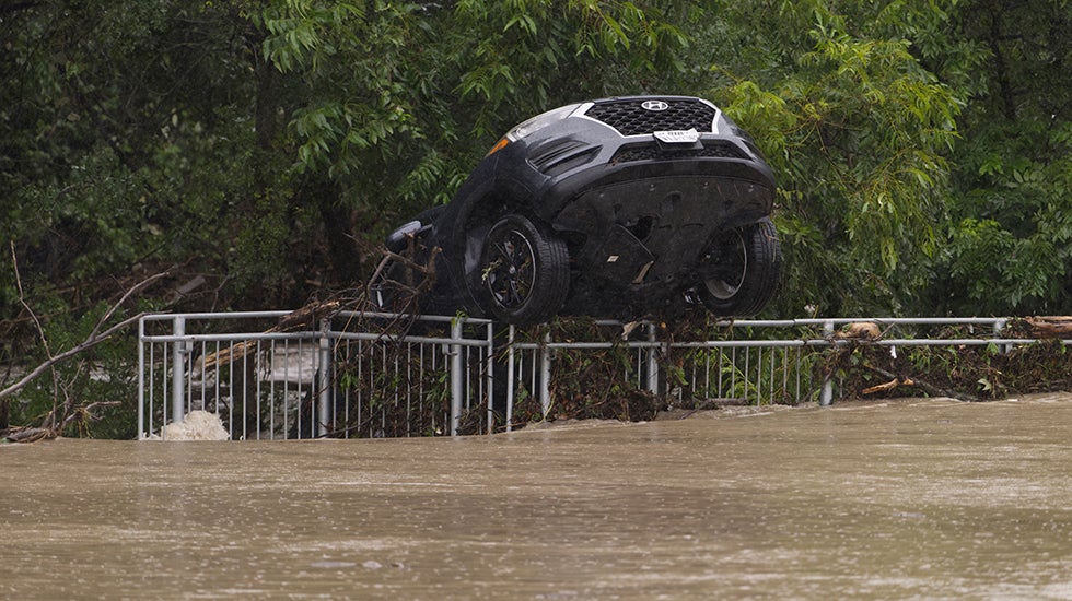 Texas floods have left high waters, big cleanup after hundreds are rescued