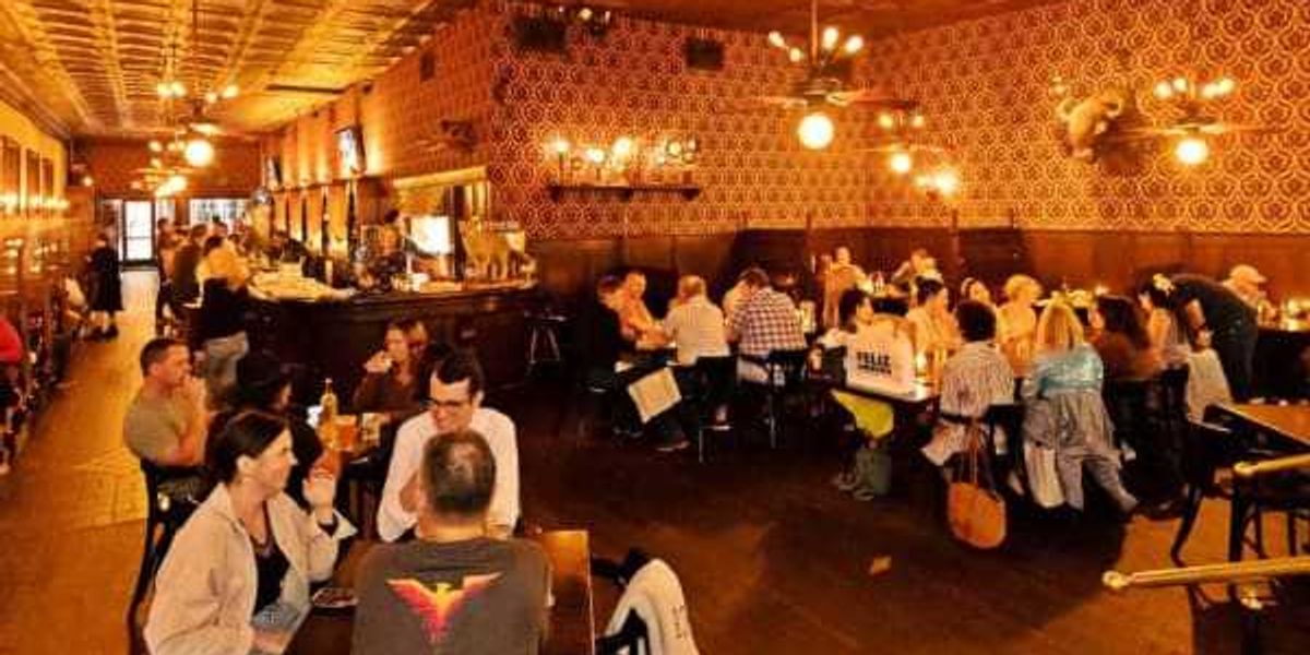 San Antonio's Esquire Tavern changes hands after 15 years