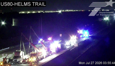 18-wheeler slams into car, killing woman and 2 children along North Texas highway, officials say