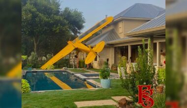 1 hospitalized after plane crashes into house near Fulshear