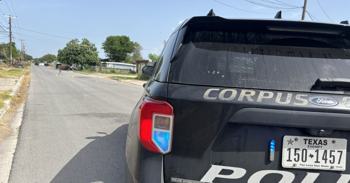 2 people stabbed, hospitalized after altercation on Kostoryz Monday afternoon