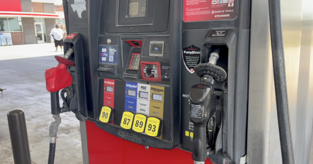 Gas prices drop nearly 40 cents in 1 month, giving Texas drivers relief