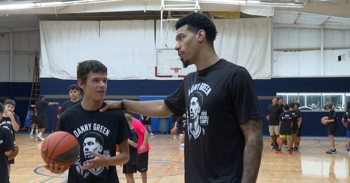 Danny Green hosts basketball camp for Coastal Bend kids