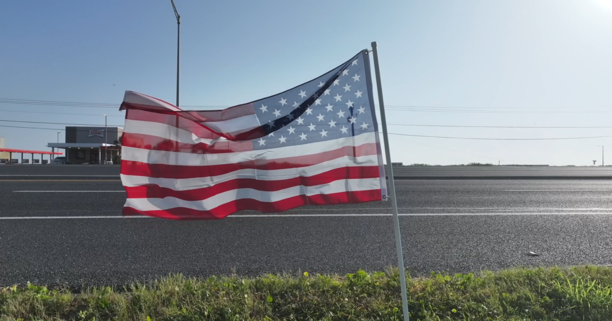 Stolen veteran flags spark community donations
