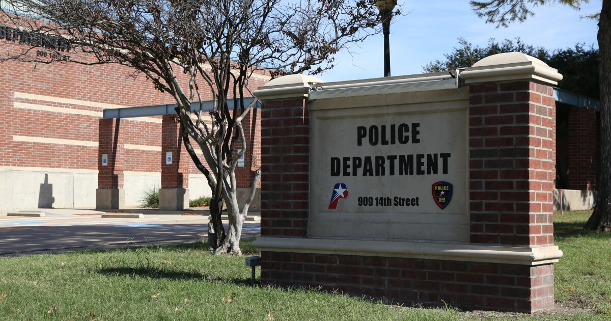 Longtime Plano elementary school teacher arrested for allegedly sexually abusing a student