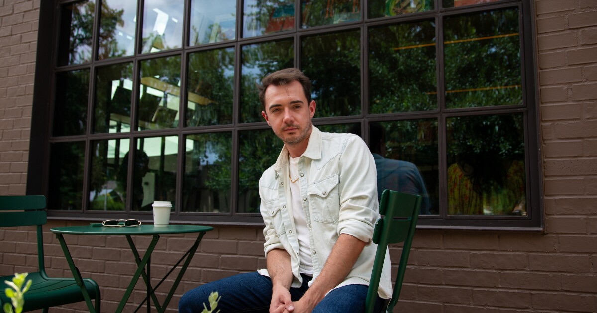 Author Jack Friday investigates Austin in new mystery ‘Killer Vibes’