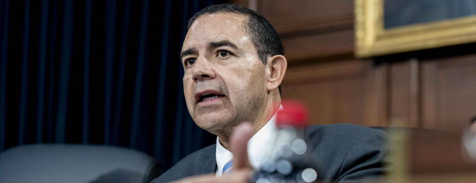Texas Candidates Walk Immigration Tightrope in Redrawn Districts