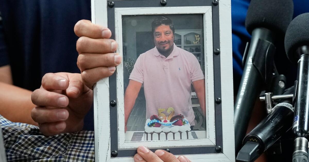 Mexico to request criminal charges over deaths following fatal shooting of Houston man by ICE agents