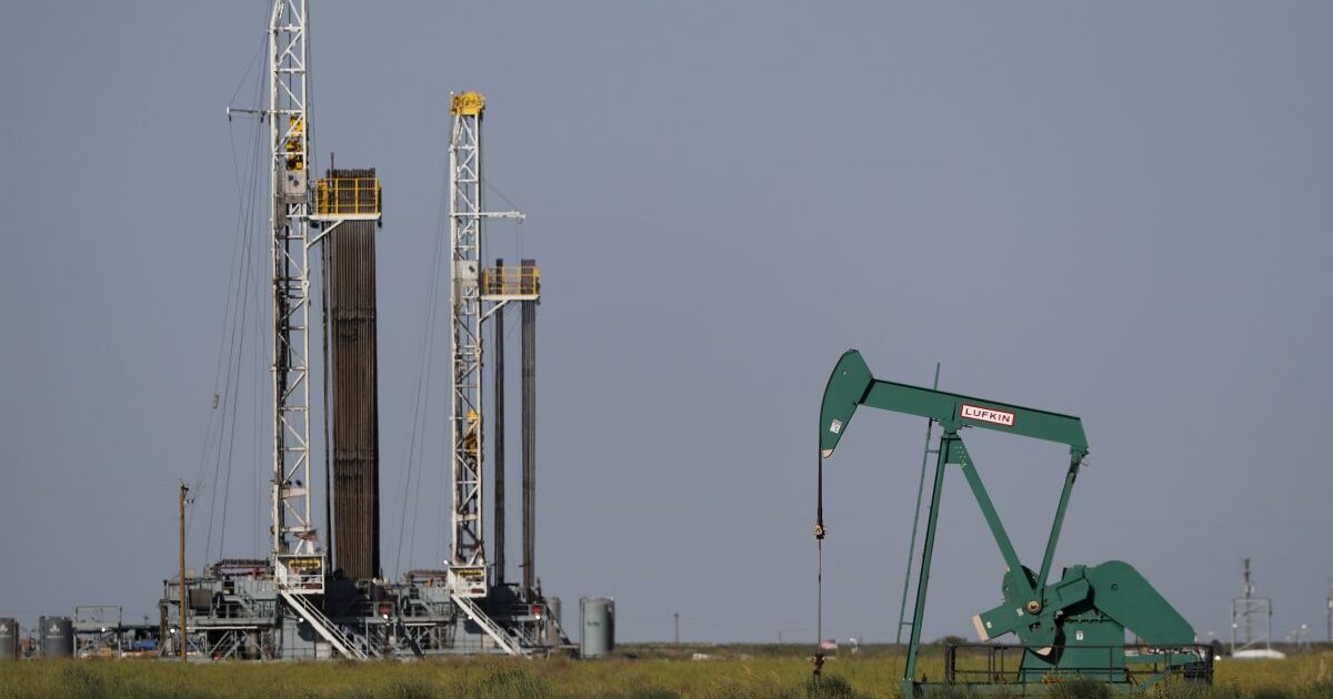 Texas oil firms increase production amidst elevated prices during U.S.-Iran War