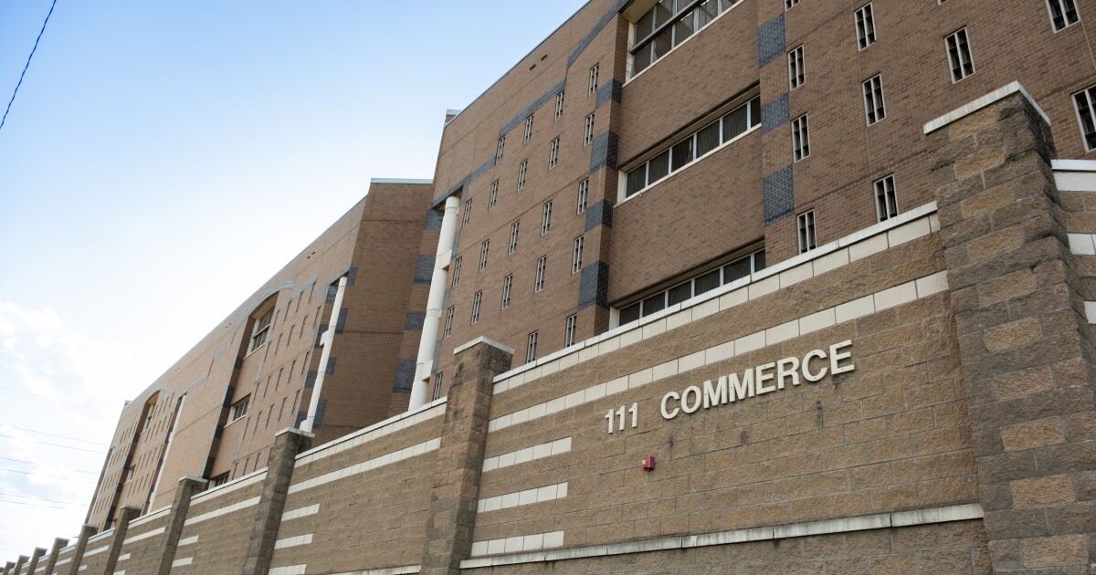 Judge orders Texas to admit all mentally ill jail detainees to state facilities within 21 days