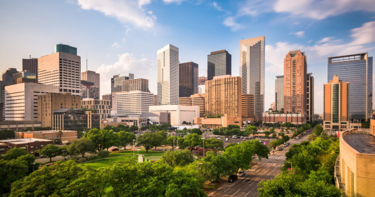 Houston OKs commercial paper program boost, cash flow borrowing