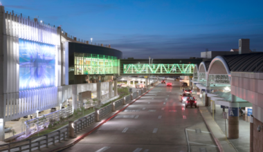 San Antonio sets bond sale for airport expansion plan