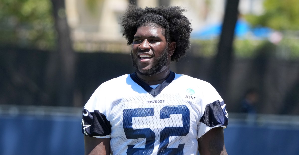 Dallas Cowboys OL Tyler Booker to get center snaps at training camp