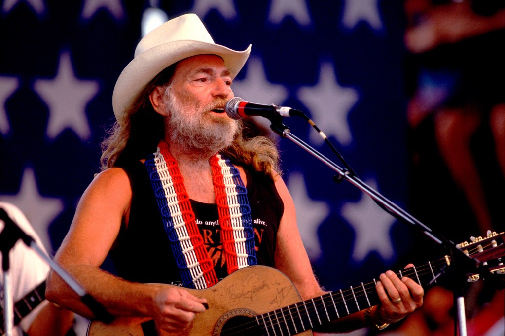 Willie Nelson’s ‘Living in the Promiseland’ Carried Immigration Torch