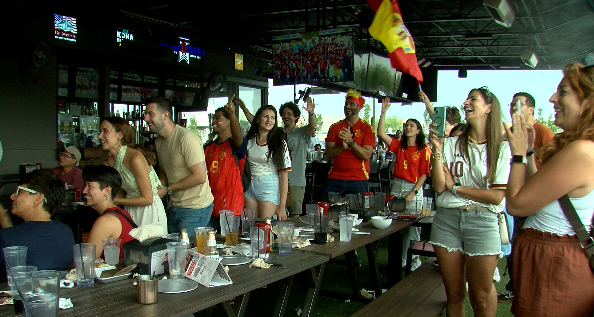 Fans gather to watch World Cup final in West El Paso