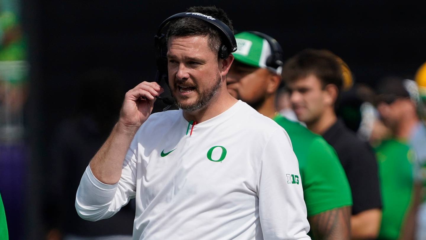 Five-Star Quarterback Makes Recruiting Announcement With Oregon, Texas A&M