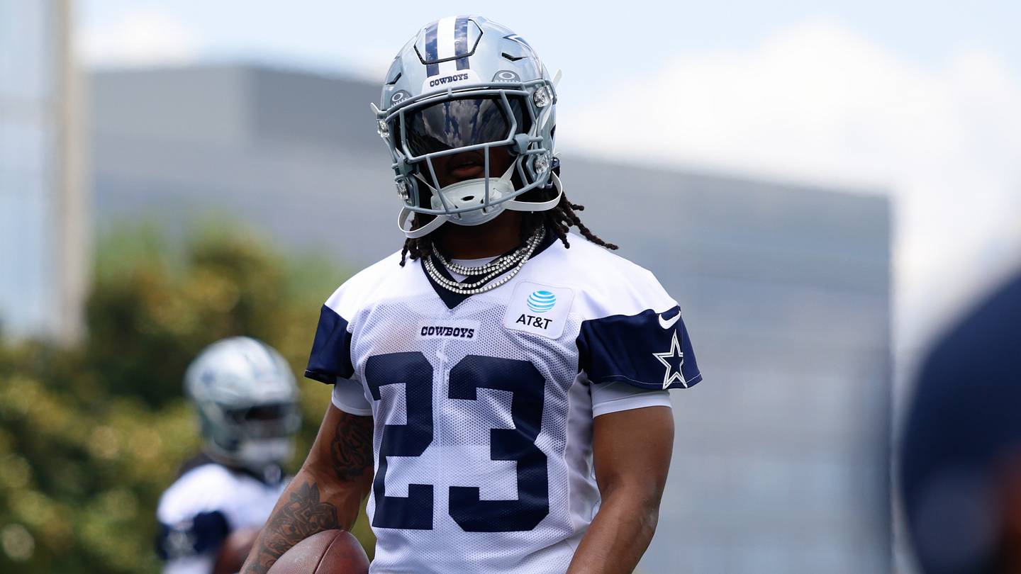 Jaydon Blue Has a Problem That Could Cost Him Cowboys RB2 Job