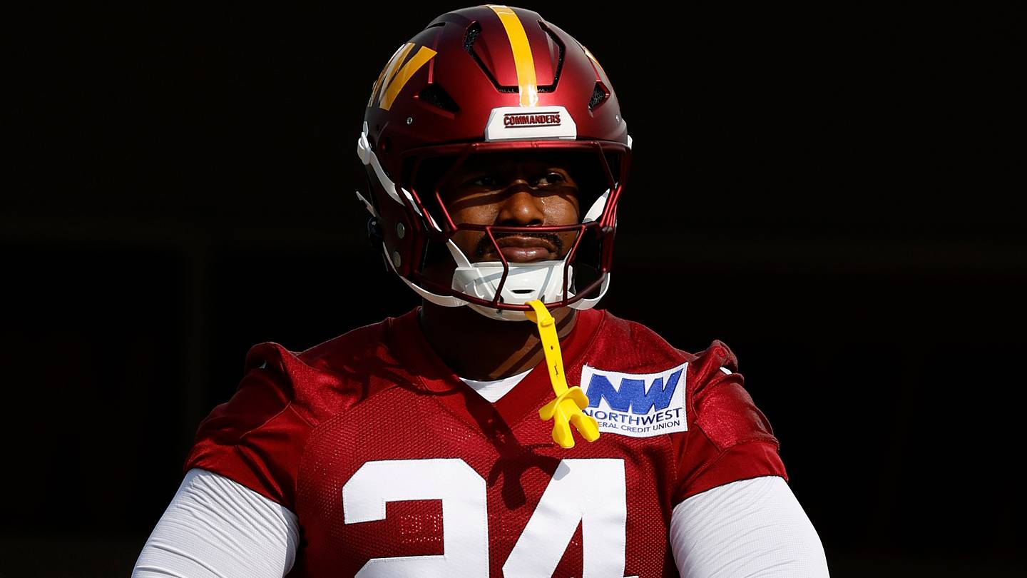 Dallas Cowboys 53-Man Roster Prediction Following Von Miller Signing