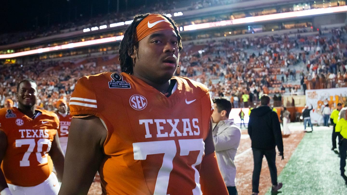 Andre Cojoe Emerging as the Answer at Left Tackle for Texas