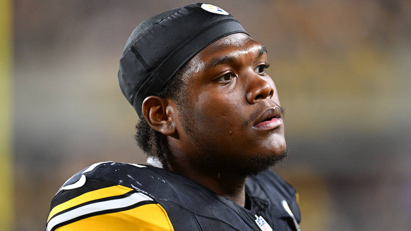 Pittsburgh Steelers offensive tackle Broderick Jones