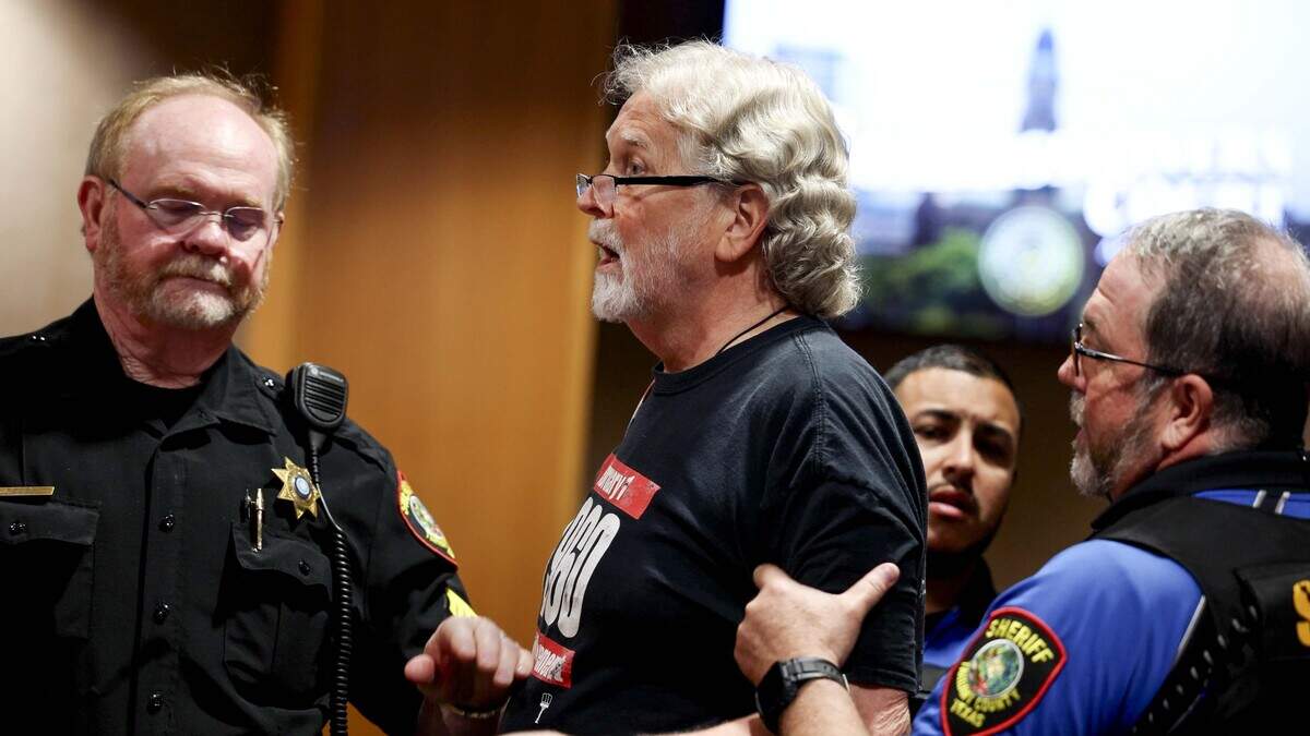 Experts find issue with Tarrant policy that led to arrests