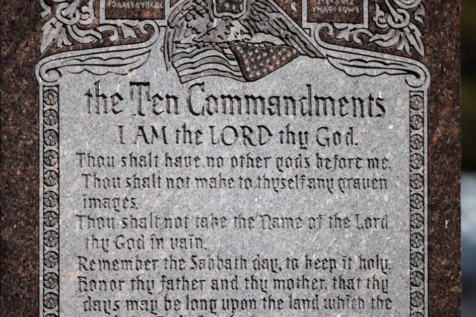 Ten Commandments in Texas public schools face new lawsuit