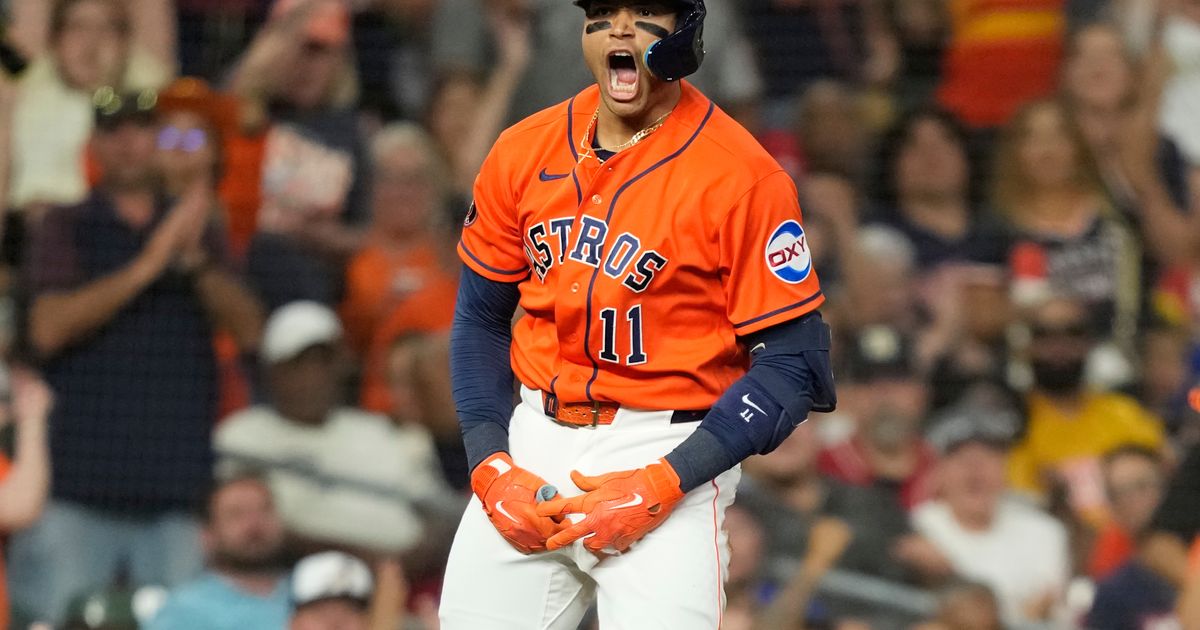 Yainer Diaz powers the Astros past the Rangers 11-2, pushing Houston into first :: WRAL.com