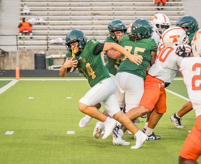 FINAL TUNEUP: Lobos take on Texas High in scrimmage action