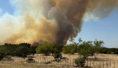 North Texas wildfire explodes in hours, forcing evacuations – NBC 5 Dallas-Fort Worth