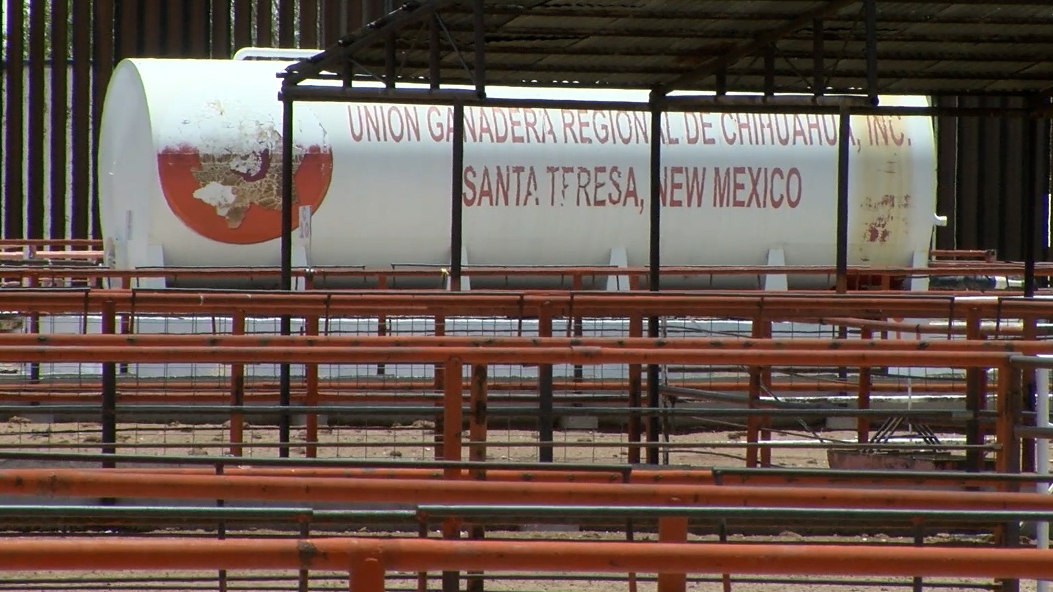 Santa Teresa livestock crossing waits for USDA to reopen