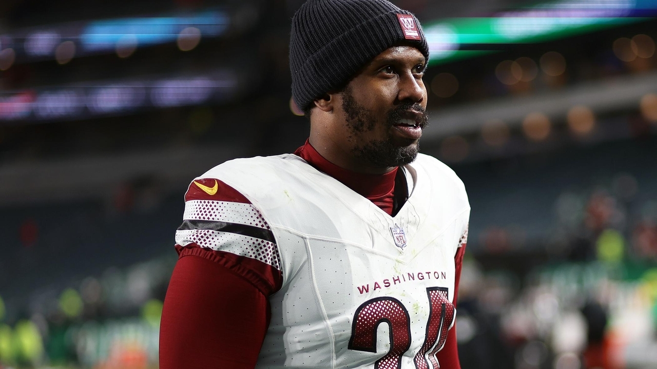 Von Miller is set to join his hometown Dallas Cowboys after agreeing to 1-year deal