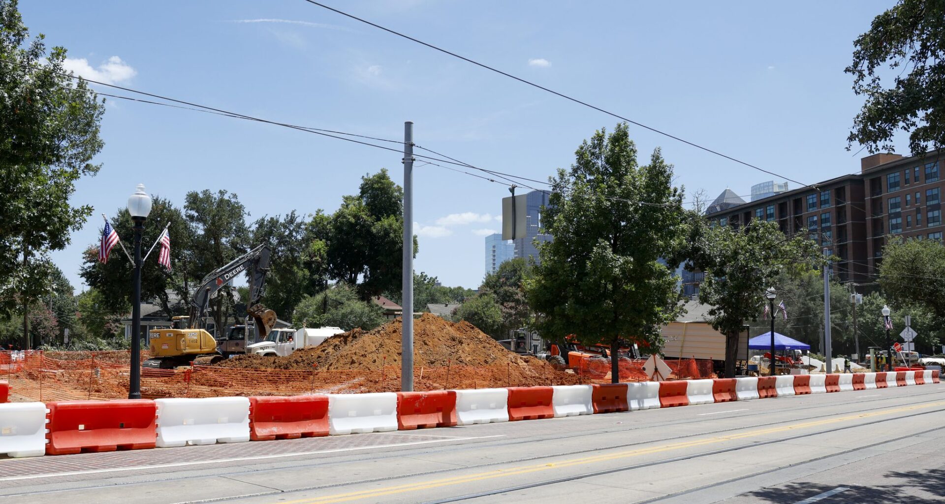 Work starts on 17-story Uptown tower and other Dallas real estate news