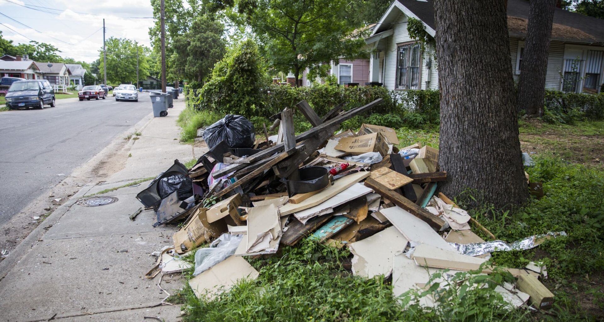 How to use Dallas 311 to report non-emergency needs