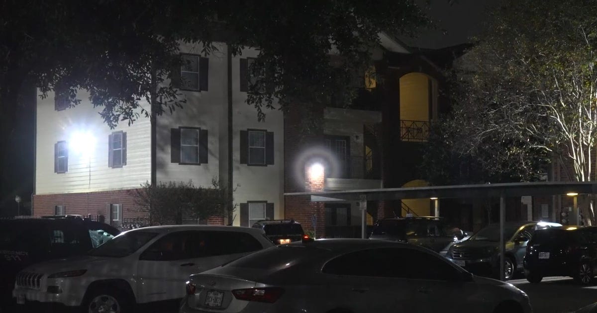 Man shot 4 times by girlfriend's ex in northeast Houston