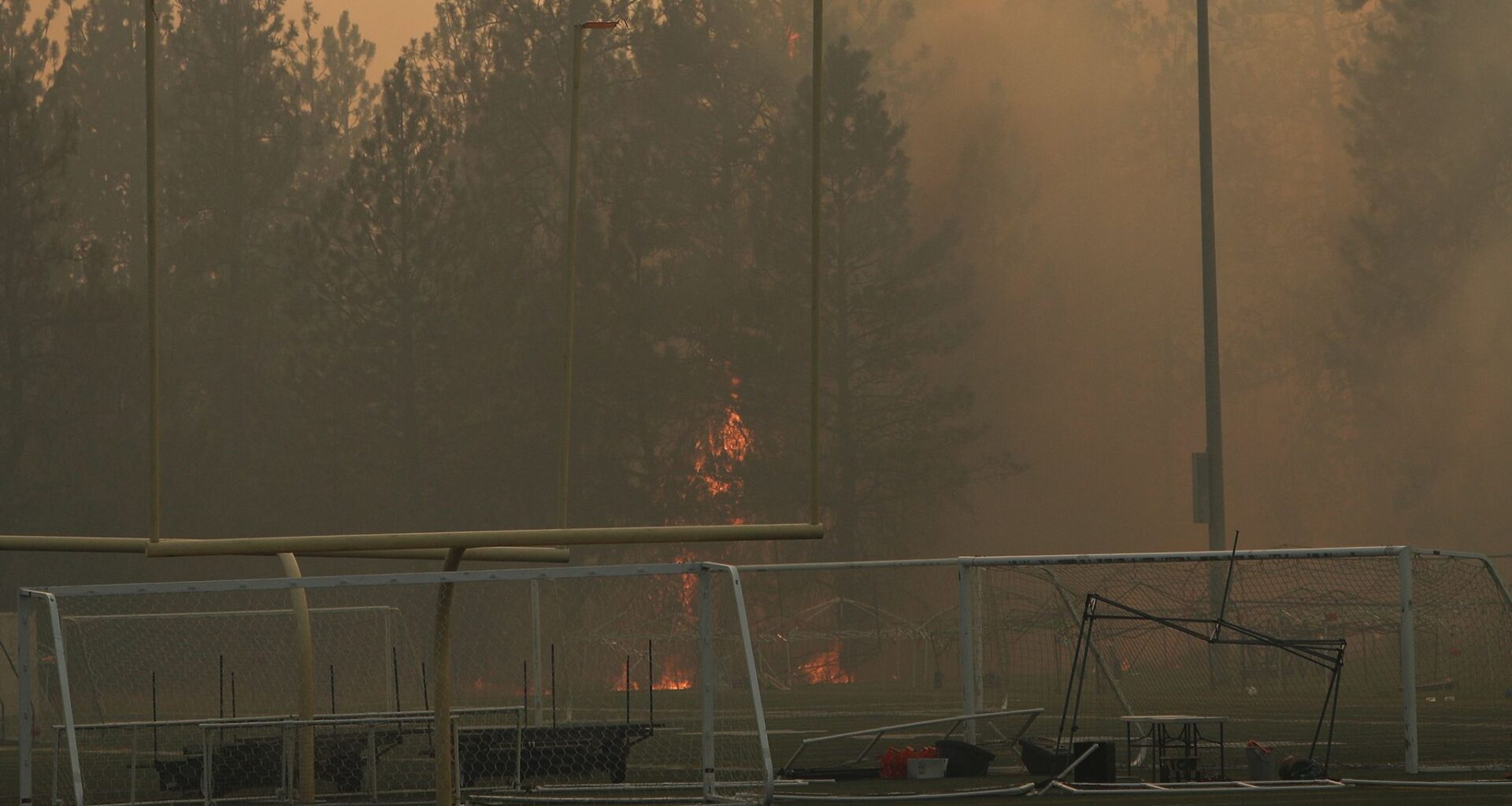Eastern Washington fires have burned 600 structures and forced the evacuation of 5,000 homes