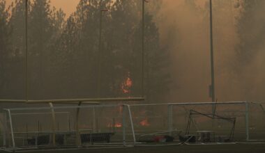 Eastern Washington fires have burned 600 structures and forced the evacuation of 5,000 homes