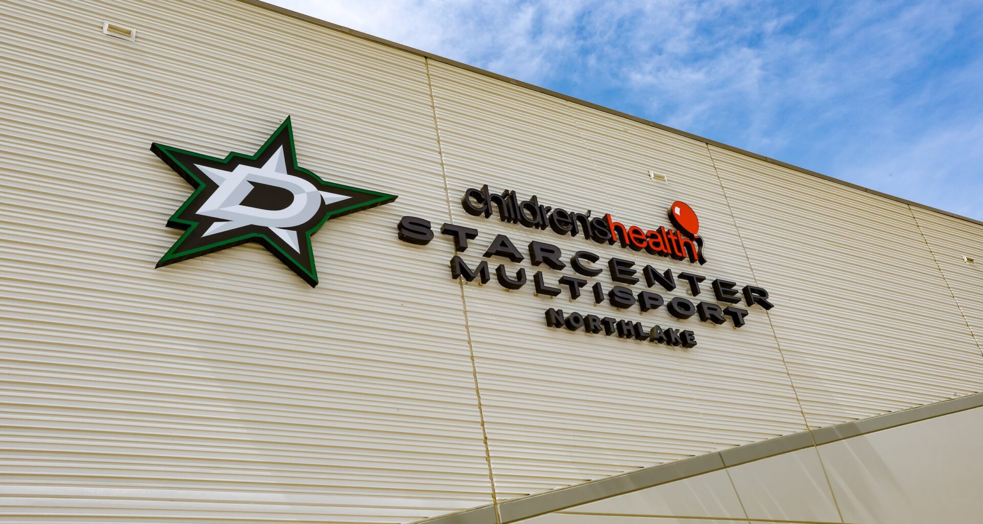 The new Shark Club is located inside the StarCenter