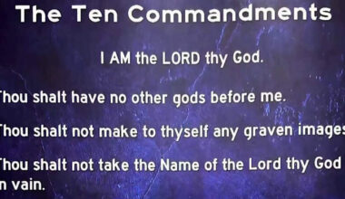 New lawsuit uses Texas religious-freedom law to challenge Ten Commandments mandate