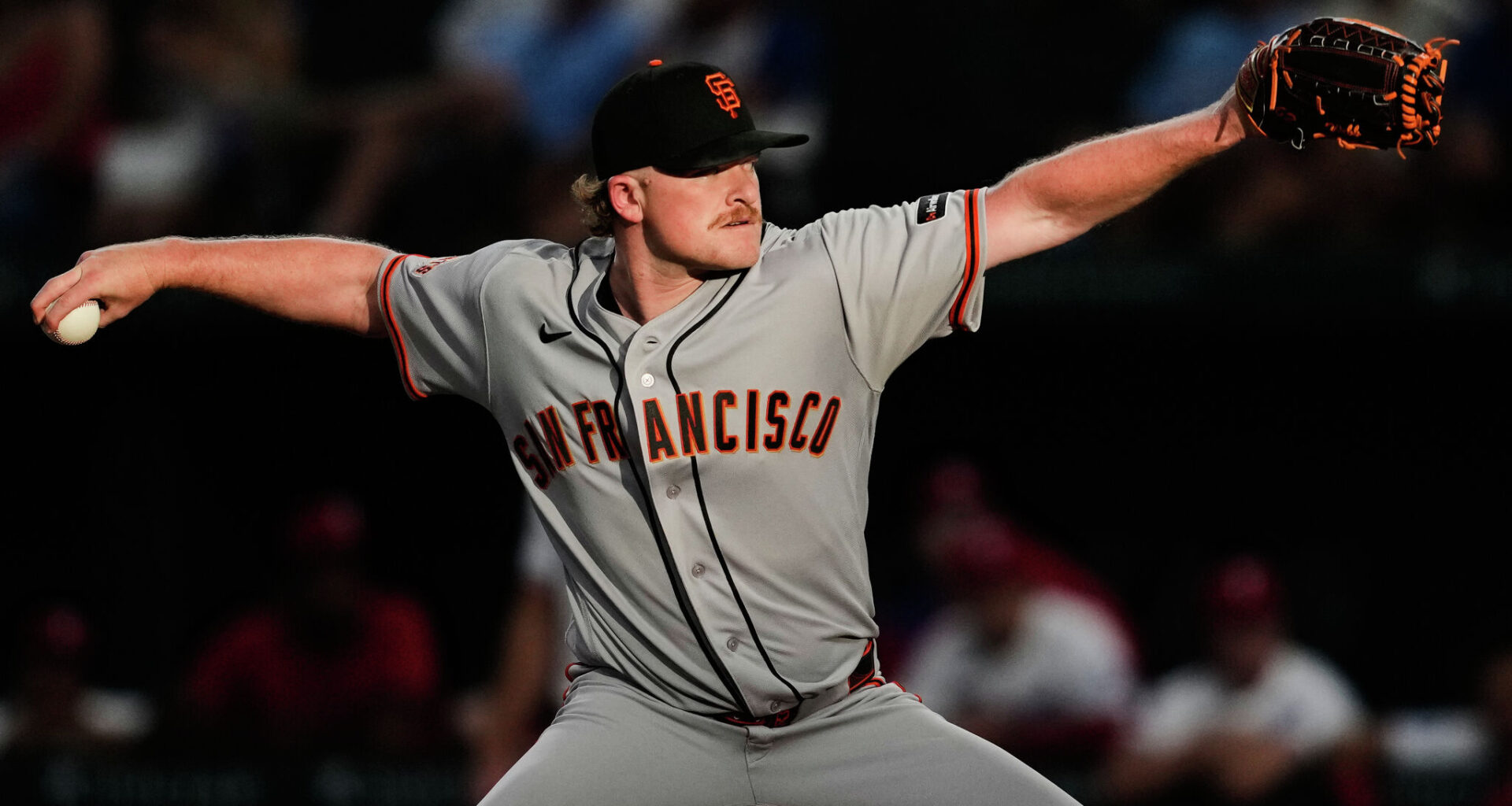 Giants use stellar work from Logan Webb, Jung Hoo Lee to beat Texas