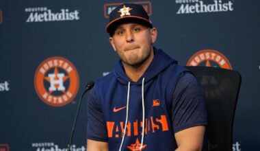 Houston Astros acquire Daulton Varsho in trade with Blue Jays