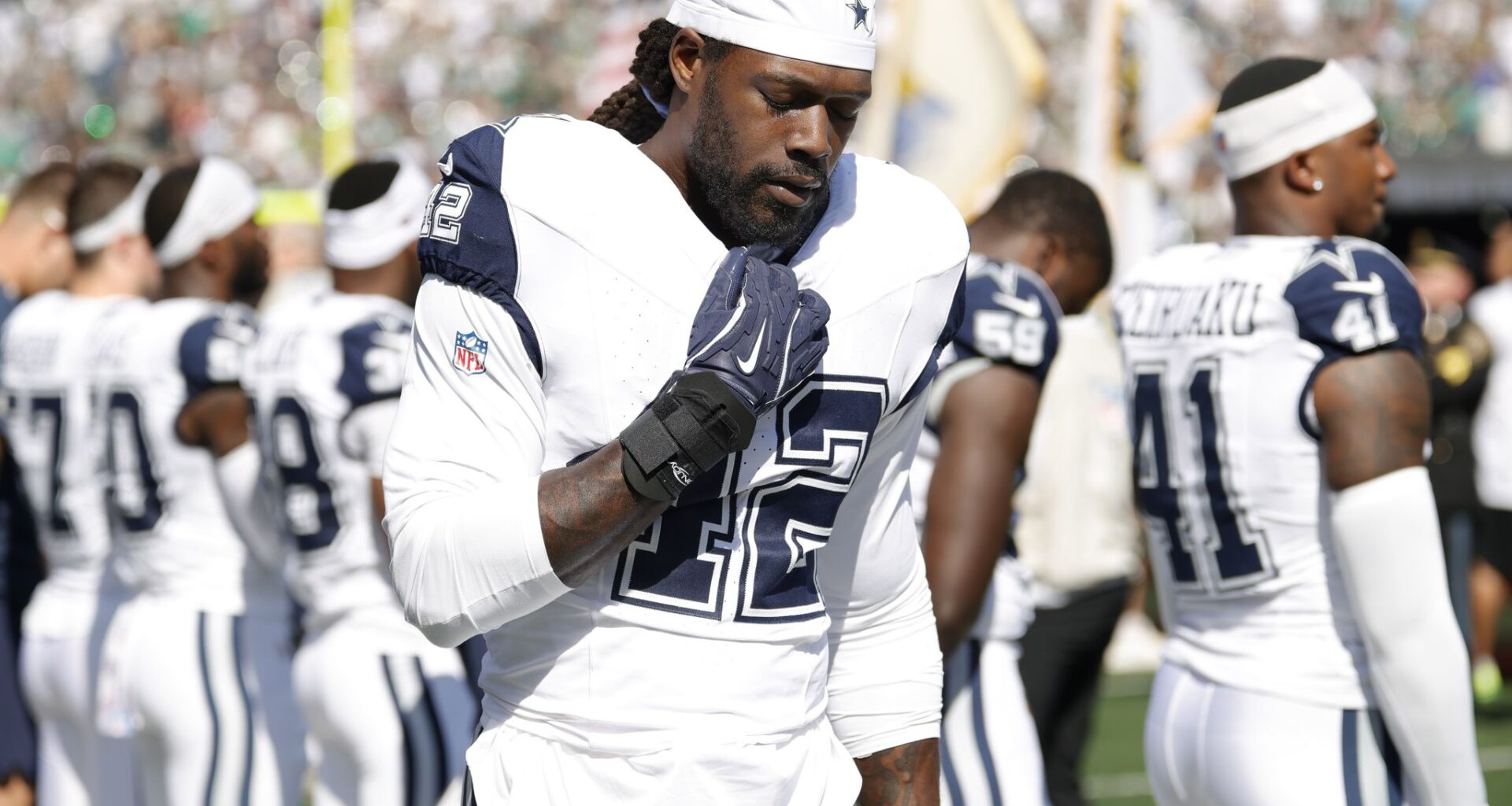 Why Houston Texans needed to sign edge rusher Jadeveon Clowney
