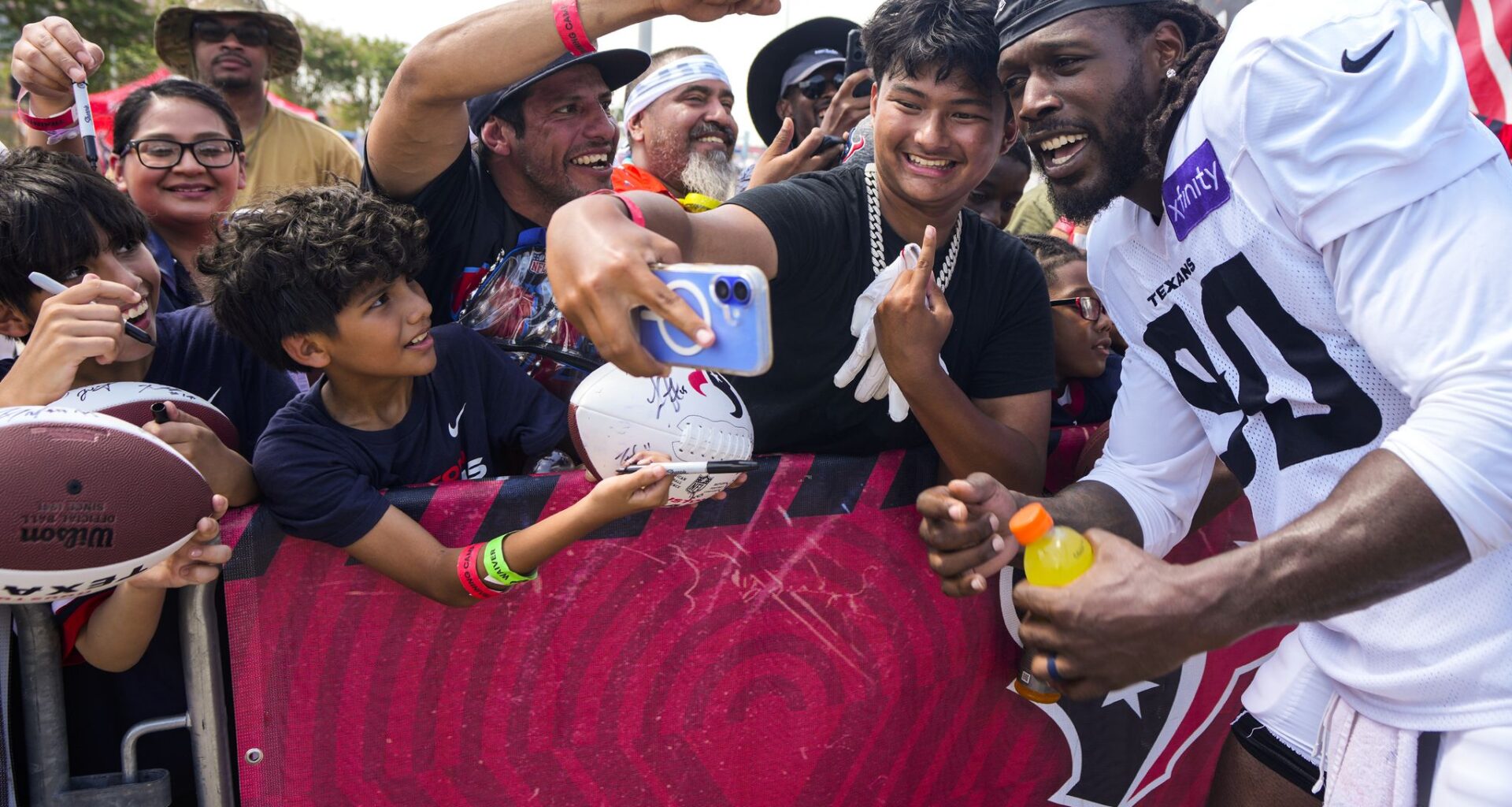 Houston Texans: Jadeveon Clowney's return and Jayden Higgins' growth