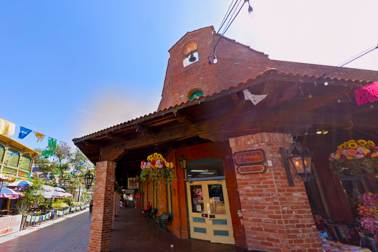 Beloved Market Square gift shop Los Pueblitos closing after 32 years