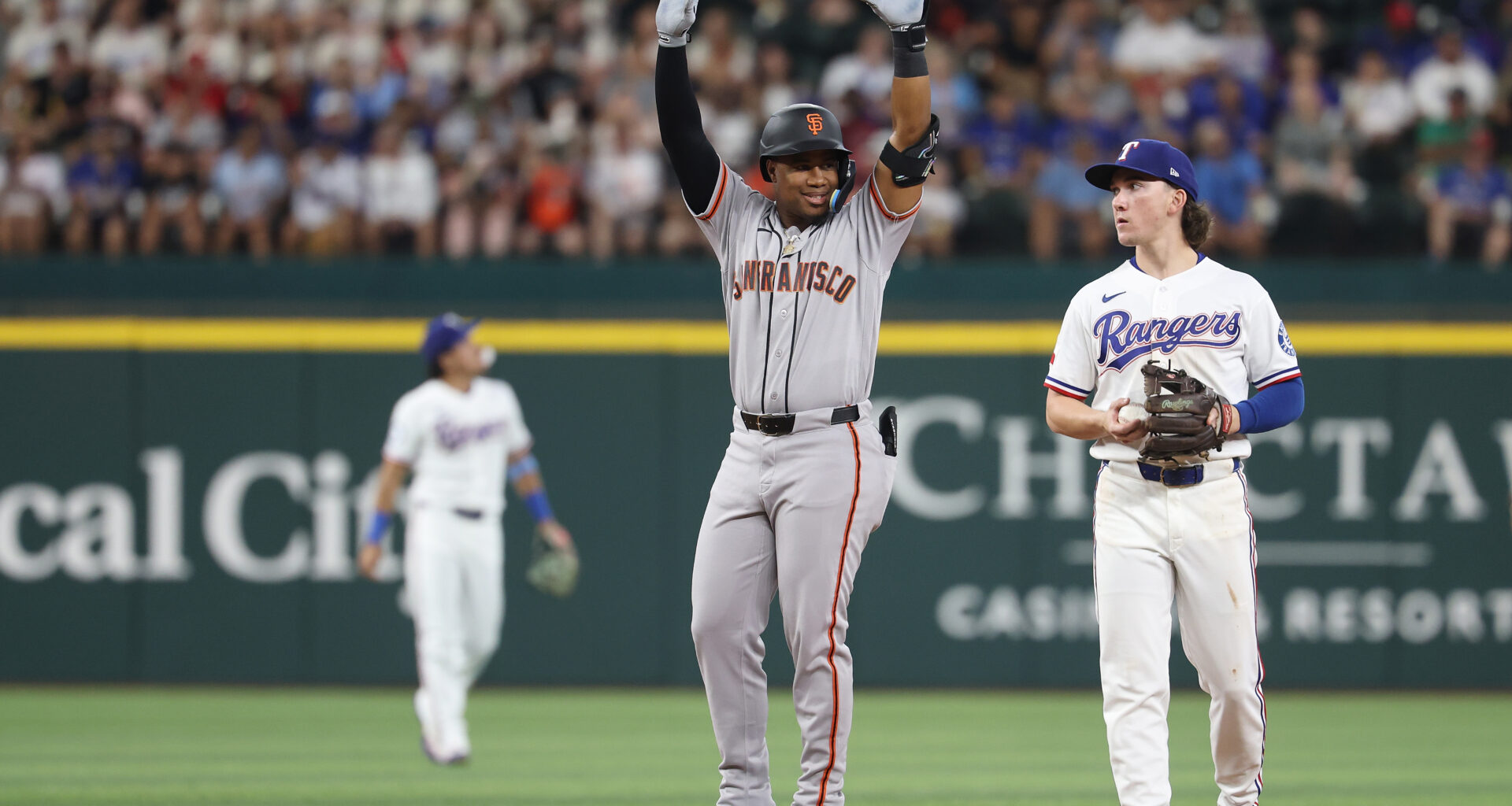 Eddys Leonard records first MLB hit but SF Giants lose to Texas Rangers