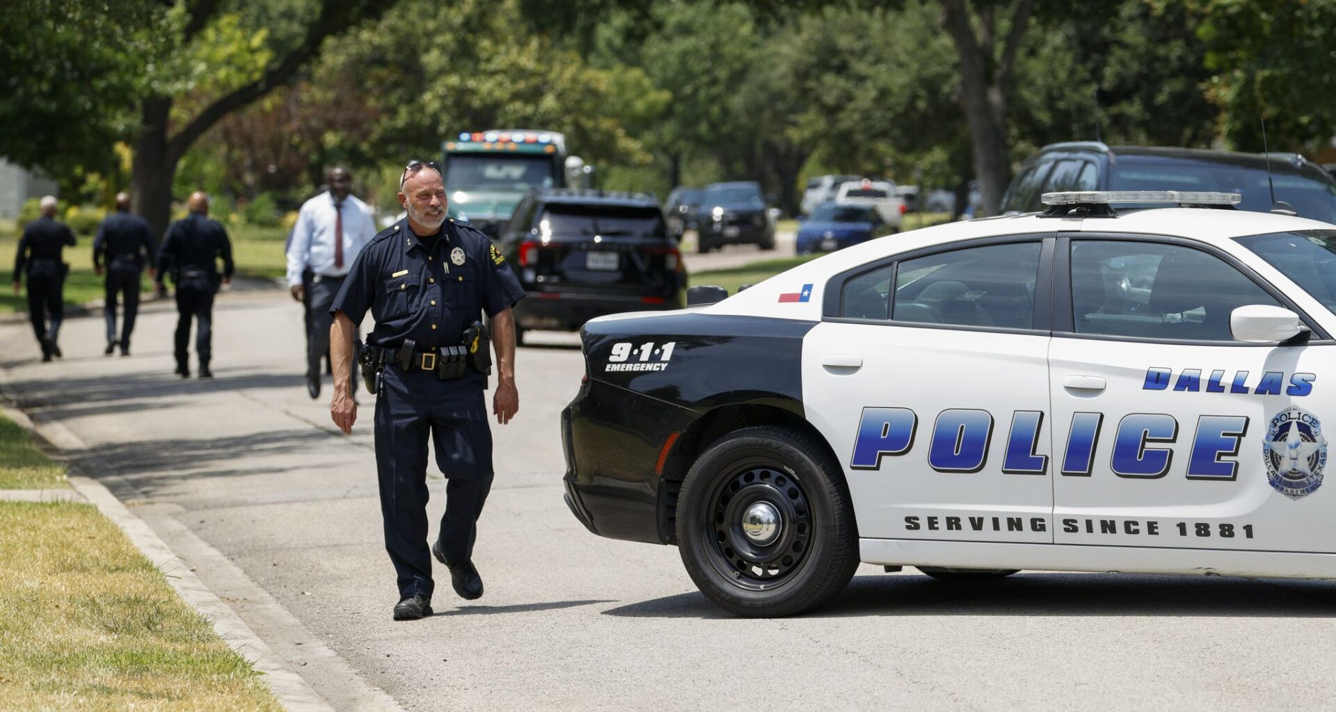 DPD officer fires gun after North Dallas vehicle pursuit; no injuries