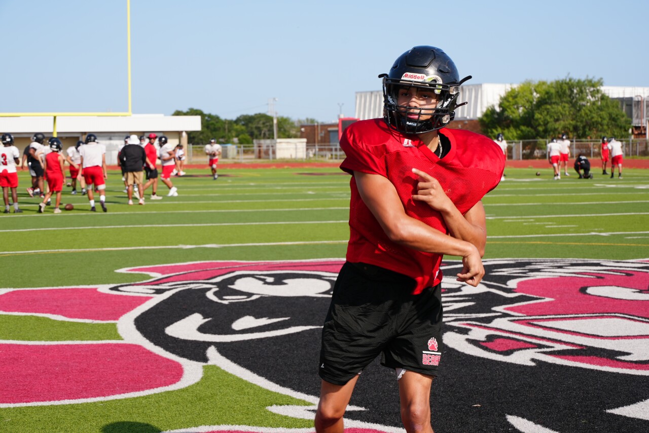 West Oso junior quarterback Julio Acosta