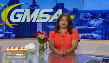 Sarah Acosta says farewell in final weekend newscast at KSAT