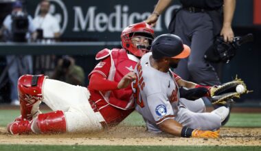 Rangers begin huge series with thrilling win thanks to 'special' relay